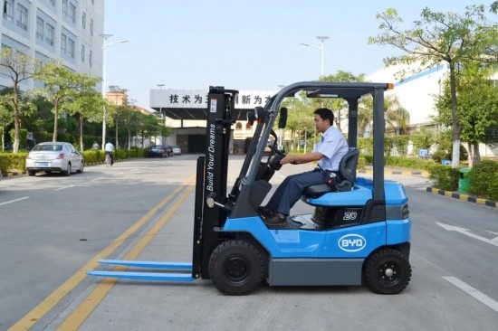 快看！原來(lái)這么多“企業(yè)”都選擇比亞迪叉車(chē)！
