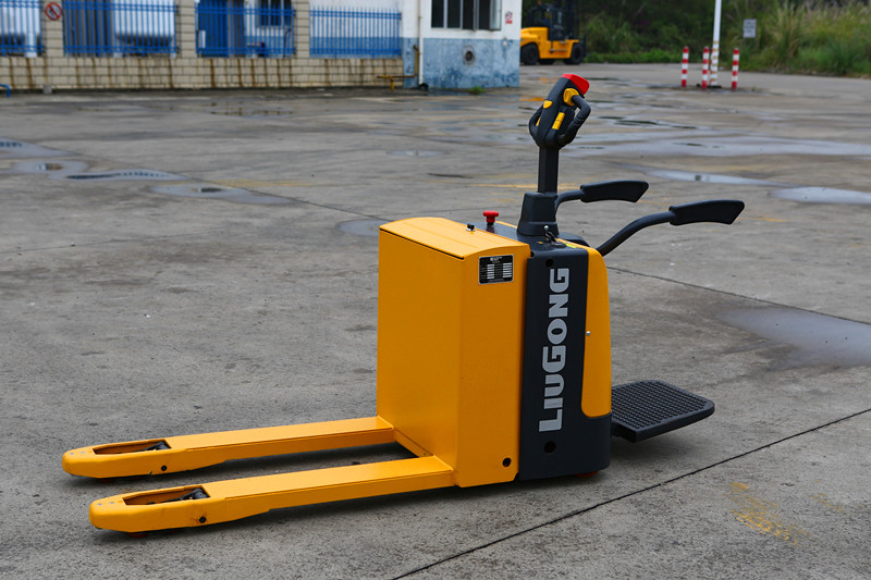 柳工電動(dòng)托盤(pán)搬運車(chē)CLG2020L-R3,濰坊電動(dòng)托盤(pán)叉車(chē)價(jià)格