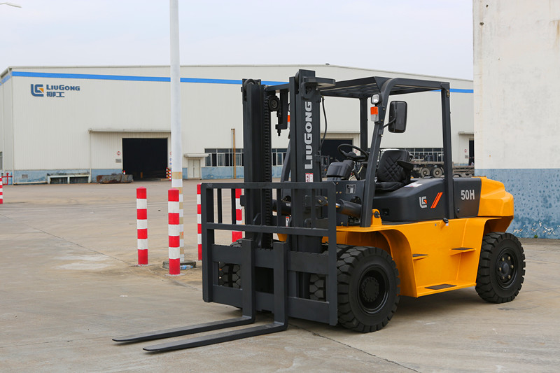 濰坊柳工叉車(chē)CLG2050H/60H/70H系列內燃叉車(chē)價(jià)格