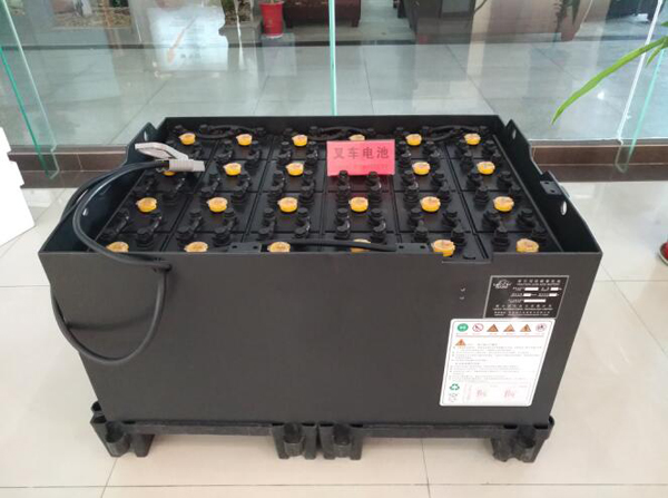 叉車(chē)鋰電池的到來(lái)鉛酸蓄電池如何應對