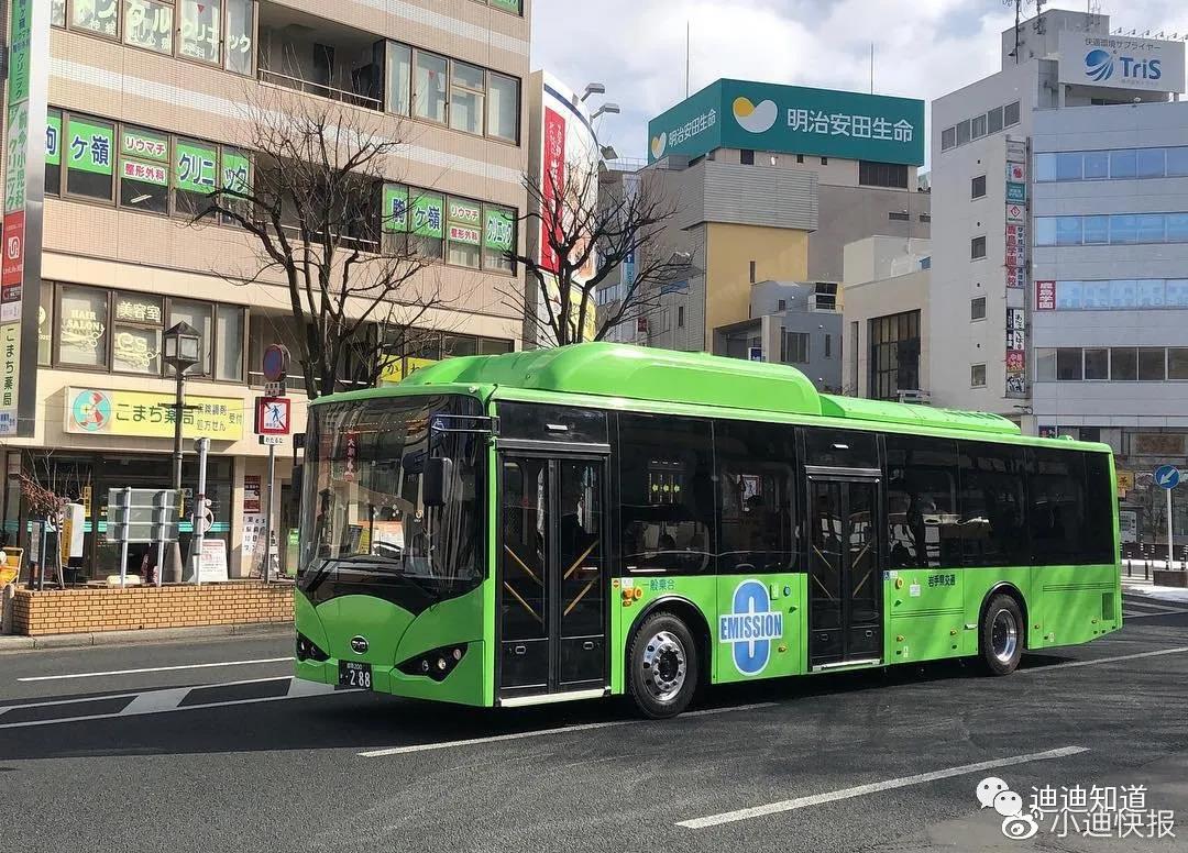 日本富士山迎來(lái)首批中國純電動(dòng)大巴運營(yíng)！