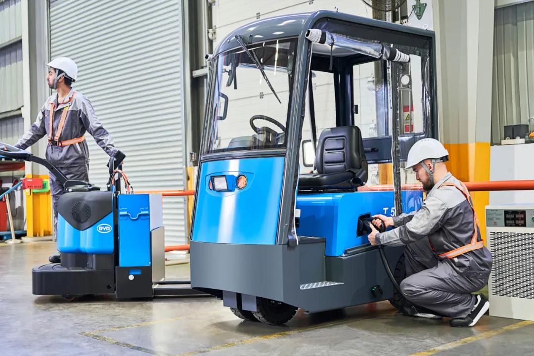 一家百年老店對鋰電叉車(chē)的以身試“法”