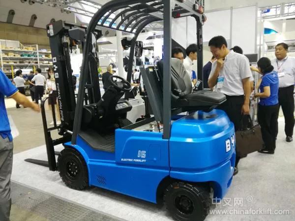 比亞迪新能源叉車(chē)優(yōu)勢解析